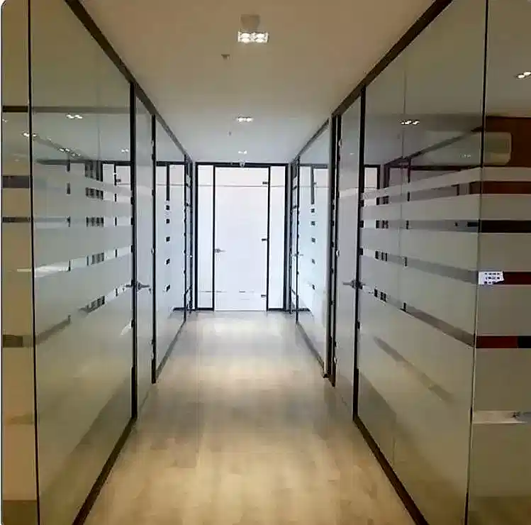 Proline Şerit Filmli Ofis Cam Bölme Sistemleri