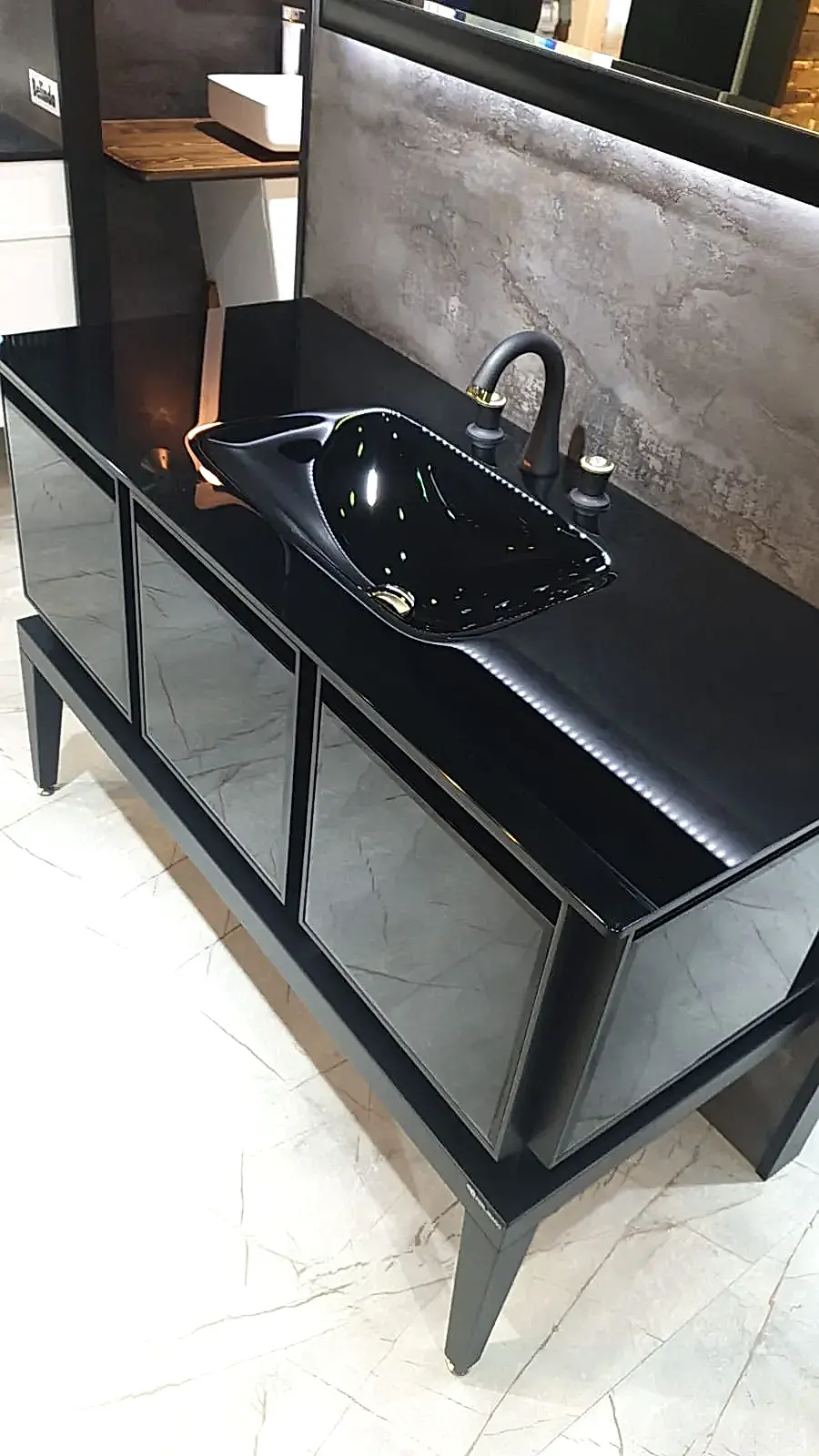 Cam Lavabo Kare