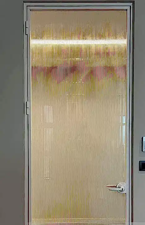 Hoppe Nevrürlü Cam Kapı