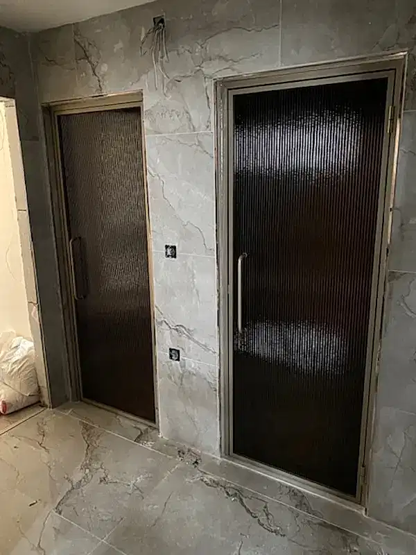 Nevrürlü Camlı Gold Çerçeveli Kapı
